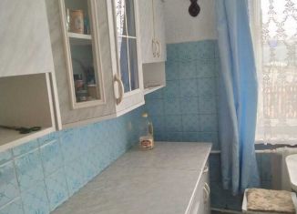 Продаю 3-комнатную квартиру, 59 м2, Оренбургская область, Майская улица, 18