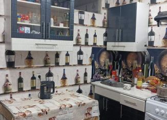 Продается 2-комнатная квартира, 45.7 м2, Армянск, микрорайон имени Генерала Корявко, 16