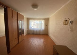 2-ком. квартира в аренду, 50 м2, Нижний Тагил, улица Космонавтов, 38