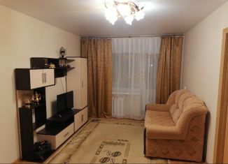 Сдается 5-комнатная квартира, 45 м2, Кингисепп, Большая Гражданская улица, 7