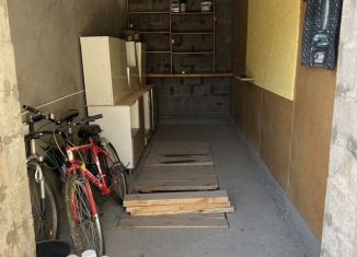 Продам гараж, 12 м2, Астрахань, улица Бориса Алексеева, 24блок10