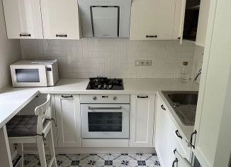 Сдаю в аренду 1-ком. квартиру, 40 м2, Москва, улица Островитянова, 45к1, ЮЗАО