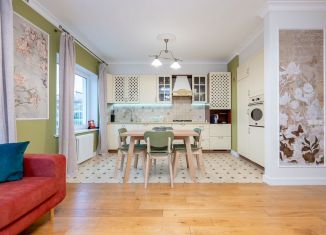 Продам 3-комнатную квартиру, 110 м2, Сестрорецк, улица Николая Соколова, ЖК Рай в Шалаше