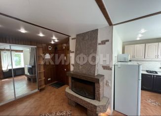 Продам трехкомнатную квартиру, 61.6 м2, Обь, улица ЖКО Аэропорта, 18