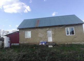 Сдается в аренду дом, 70 м2, поселок городского типа Николаевка, Советская улица