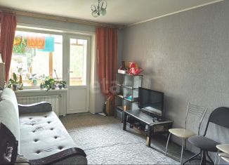 Продаю 2-комнатную квартиру, 50 м2, поселок городского типа Мирный, Песочная улица, 3