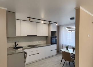 Продаю 3-ком. квартиру, 71.4 м2, Саратов, улица имени Ю.И. Менякина, 6