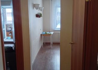 Сдается в аренду однокомнатная квартира, 35 м2, Искитим, Советская улица, 291