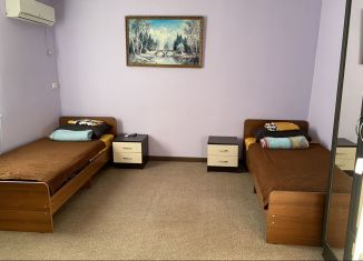 Сдам дом, 50 м2, Сочи, улица Куйбышева, 39, микрорайон Центральный