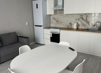 Аренда однокомнатной квартиры, 38 м2, Тюмень, улица Константина Посьета, 6, ЖК Пятый квартал