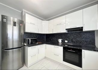 Продам 1-комнатную квартиру, 40 м2, Ростов-на-Дону, улица Петренко, 22