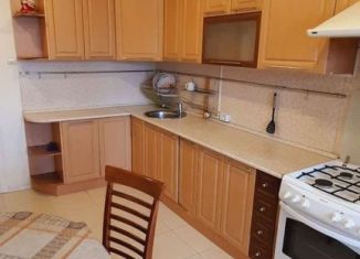 Сдаю 2-ком. квартиру, 62 м2, Йошкар-Ола, улица Анциферова, 12Б, микрорайон Свердлова