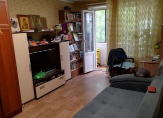 Продам двухкомнатную квартиру, 45 м2, Курчатов, Коммунистический проспект, 3