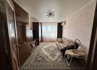 Продаю трехкомнатную квартиру, 70 м2, Армавир, улица Гоголя, 429/1