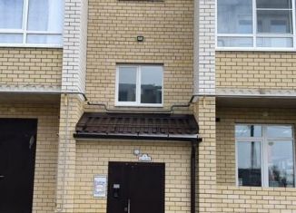 Двухкомнатная квартира на продажу, 59.6 м2, Углич, Ленинское шоссе, 6к2