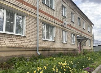 Трехкомнатная квартира на продажу, 62 м2, поселок Караваево, Совхозная улица