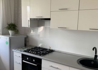 Продаю 2-комнатную квартиру, 50 м2, Елец, улица Черокманова, 25