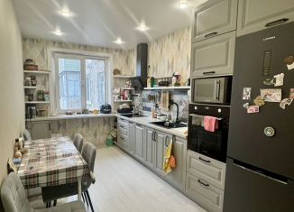 Продается 4-комнатная квартира, 89 м2, Барнаул, улица Попова, 88