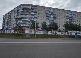Продаю торговую площадь, 836.4 м2, Рыбинск, улица Максима Горького, 1