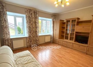 Сдается в аренду 3-комнатная квартира, 72.8 м2, деревня Кузьмолово, Заозёрная улица, 1