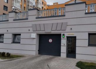 Сдаю в аренду машиноместо, 17 м2, Удмуртия, улица Строителя Николая Шишкина, 5/4