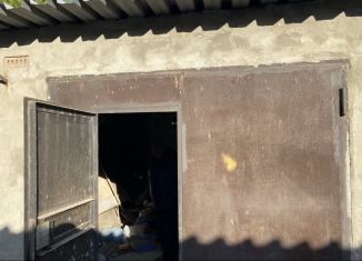 Продам гараж, 30 м2, Дзержинский, улица Карьер ЗИЛ, 8