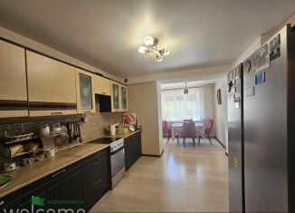 Продаю четырехкомнатную квартиру, 96.5 м2, Ставрополь, улица 45-я Параллель, 22