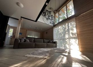 Дом в аренду, 140 м2, поселок городского типа Шерегеш, улица Строителей