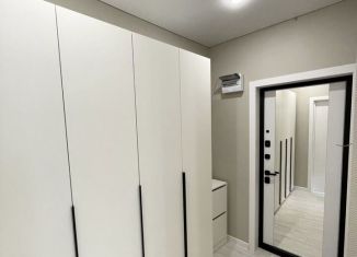 Сдаю в аренду 2-ком. квартиру, 55 м2, Краснодар, Тепличная улица, 62/1к6, микрорайон Завод Радиоизмерительных Приборов