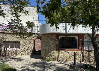 Продажа помещения свободного назначения, 17.7 м2, посёлок городского типа Черноморское, Почтовая улица, 18