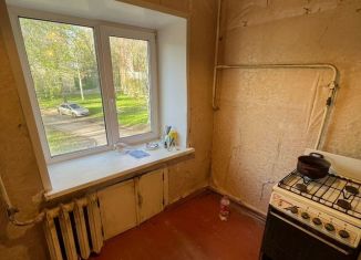 Продам 2-комнатную квартиру, 42 м2, Тихвин, 1-й микрорайон, 9