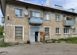 Продам торговую площадь, 72 м2, Рыбинск, Целинная улица, 1
