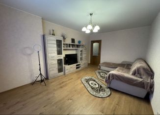 Продаю 1-ком. квартиру, 44 м2, Сергиев Посад, улица 1-й Ударной Армии, 95, ЖК Виктория Парк