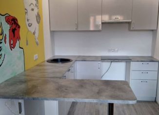 Продам 2-ком. квартиру, 38.8 м2, село Михайловка, Сливовая улица, 4