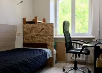 Продаю трехкомнатную квартиру, 62.9 м2, рабочий посёлок Краснообск, рабочий посёлок Краснообск, 17