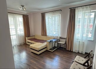 Продается 2-комнатная квартира, 43 м2, Сочи, улица Макаренко, 8Б/7, микрорайон Заречный