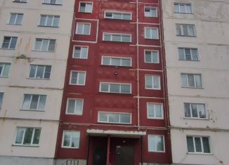 Двухкомнатная квартира на продажу, 52 м2, Кирово-Чепецк, Речная улица, 8