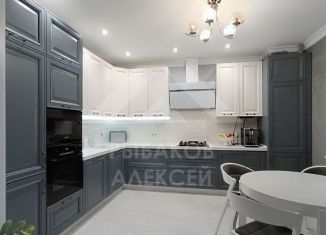 Продам 3-комнатную квартиру, 100 м2, посёлок городского типа Селятино, Госпитальная улица, 6А