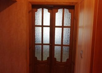 Сдам трехкомнатную квартиру, 65 м2, Губкин, улица Дзержинского, 36