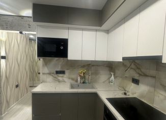 Продаю 2-комнатную квартиру, 52.7 м2, Челябинск, Комсомольский проспект, 93