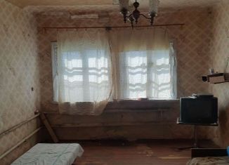 Продаю двухкомнатную квартиру, 33 м2, Новомосковск, Центральная площадь
