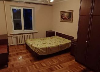 Продам 2-комнатную квартиру, 55 м2, Ставрополь, улица Добролюбова, 19, микрорайон № 3