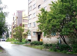 4-комнатная квартира на продажу, 73.5 м2, поселок городского типа Анна, улица Ленина, 23А