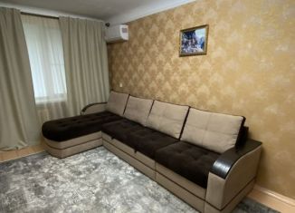2-комнатная квартира в аренду, 42.3 м2, Каспийск, улица М. Халилова, 18