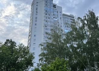 Сдается двухкомнатная квартира, 57 м2, Екатеринбург, улица Серафимы Дерябиной, 37, улица Серафимы Дерябиной