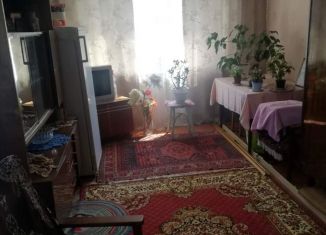 Продам трехкомнатную квартиру, 61 м2, Павловск, микрорайон Гранитный, 8