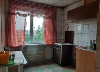 Продается двухкомнатная квартира, 47 м2, рабочий поселок Средняя Ахтуба, улица Гагарина, 117