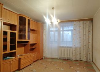 Продам комнату, 35.7 м2, Санкт-Петербург, улица Нахимова, 1, метро Зенит