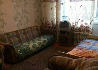 Продам 1-ком. квартиру, 34 м2, Севск, улица Салтыкова-Щедрина, 15