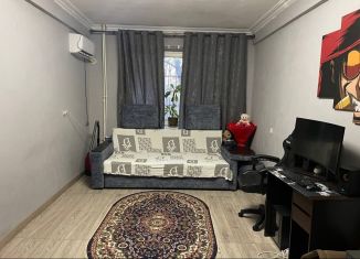 Продаю 1-комнатную квартиру, 33 м2, Дагестан, улица Гаджи Алибегова, 76